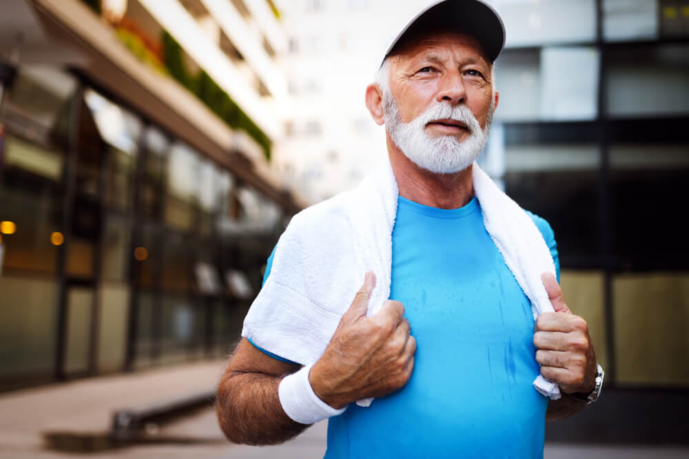 Mature man after exercizing